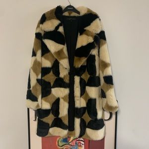 House of Harlow faux fur coat